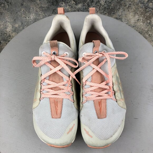 Altra Women's Size 9.5 Hiit XT Mid White Custom Knit Athletic Shoes AFW1976A-1 - Picture 3 of 14